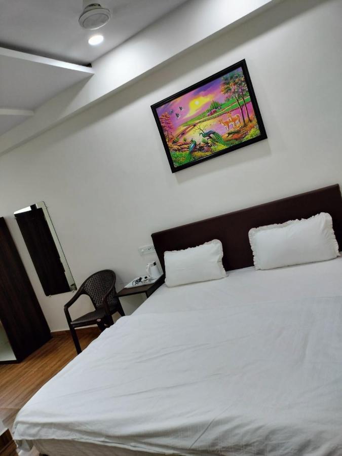 Hotel Satkar International Chhindwara Ngoại thất bức ảnh