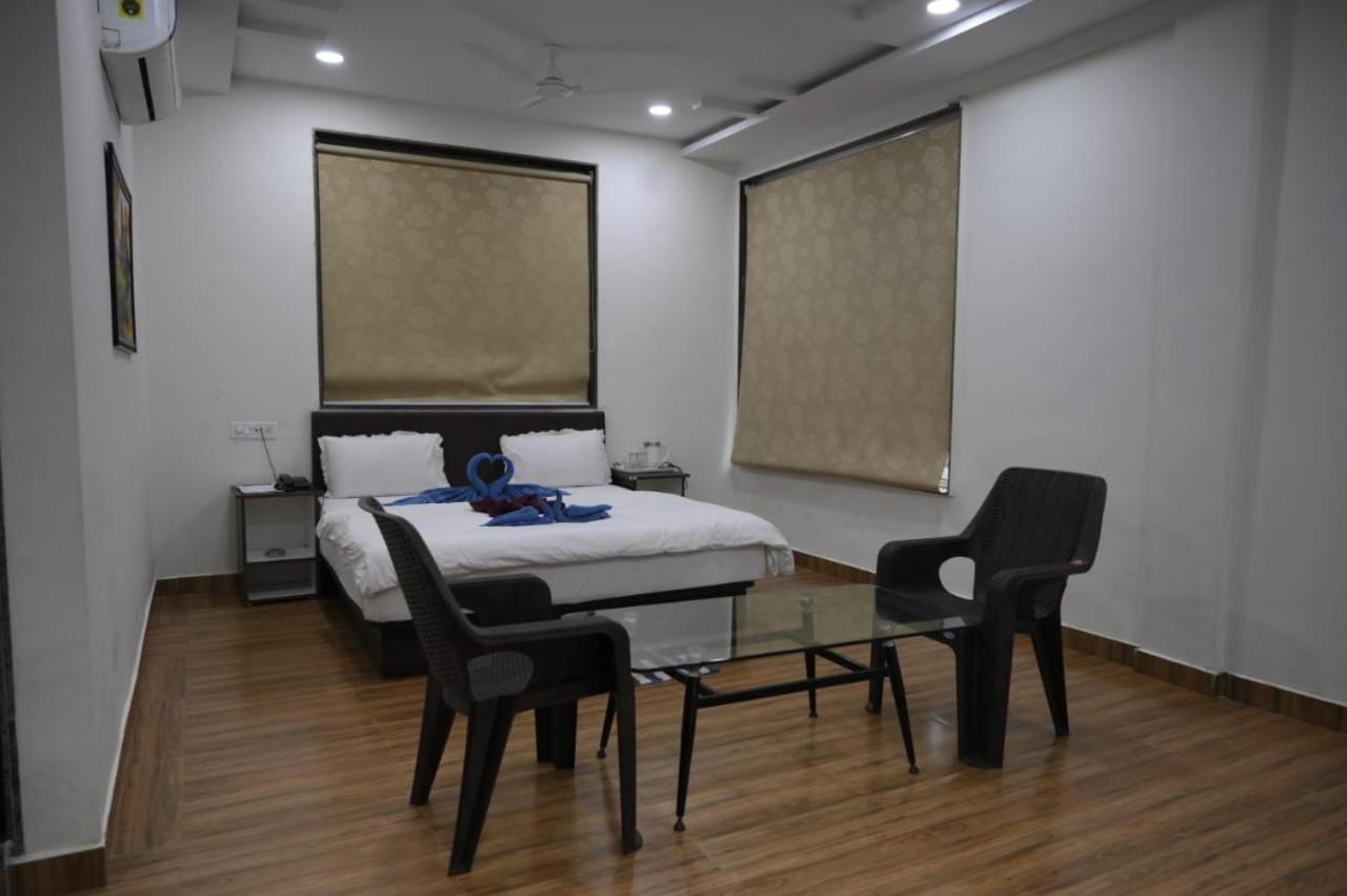 Hotel Satkar International Chhindwara Ngoại thất bức ảnh