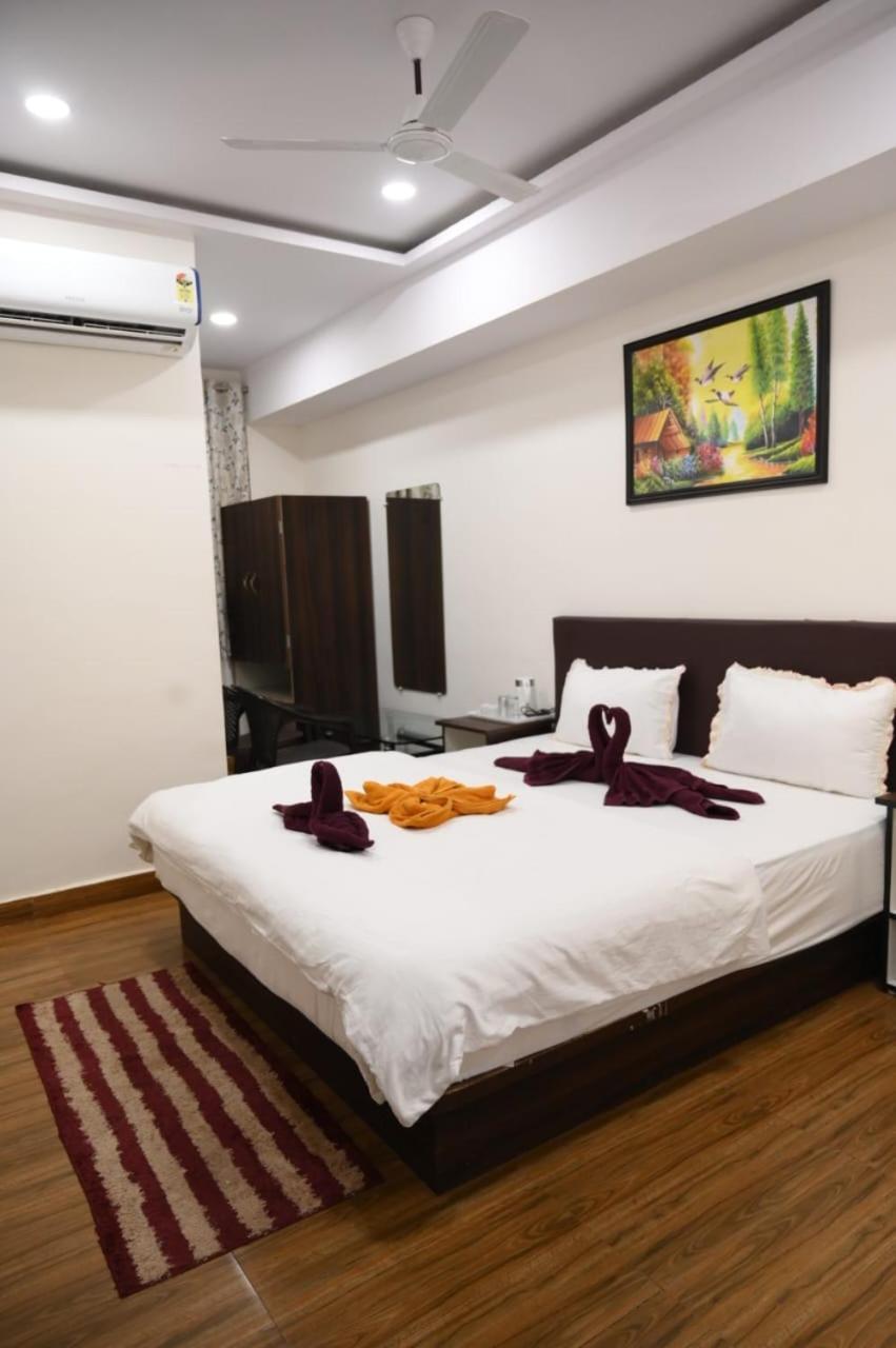 Hotel Satkar International Chhindwara Ngoại thất bức ảnh