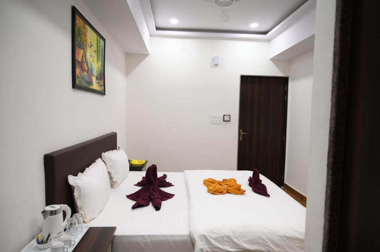 Hotel Satkar International Chhindwara Ngoại thất bức ảnh